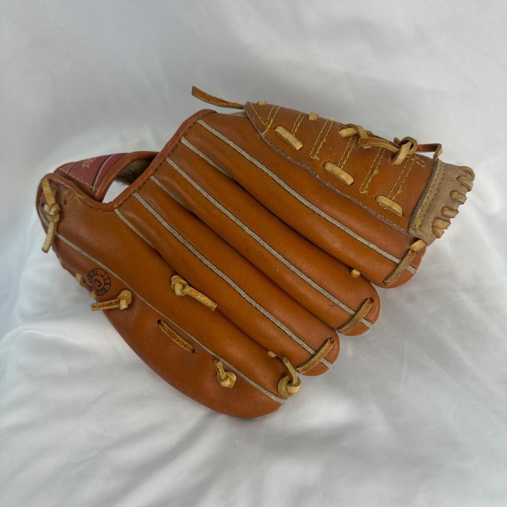Vintage Rawlings RBG135 Rickey Henderson 11” Youth Baseball Glove LHT